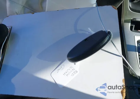 2015 Nissan Sentra Sr z USA, uszkodzony, nr VIN 3N1AB7AP7FY219347